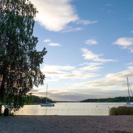 Vita Grindarna / Djuroe Havsbad Villa Djurhamn Luaran gambar